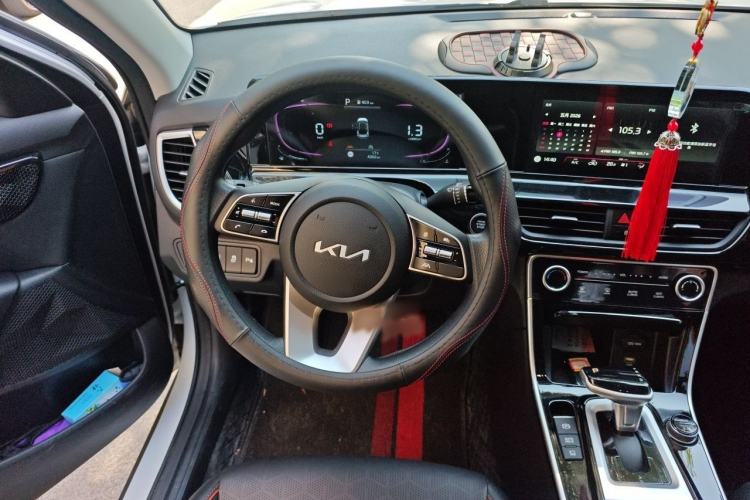 Used Kia Seltos 2023 1.5L CVT Luxury Edition Steering Wheel