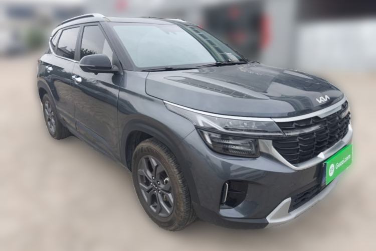 Used Kia Seltos 2023 1.5L CVT Luxury Edition Front Right 45 Deg
