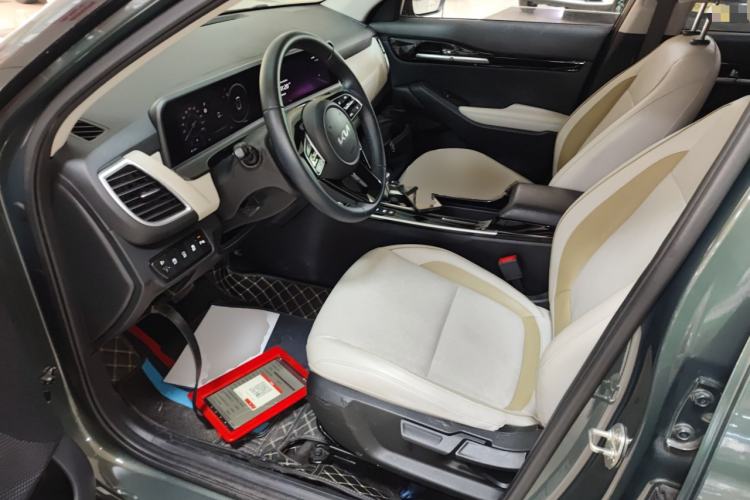 Used Kia Seltos 2023 1.5L CVT Luxury Edition Interior 3