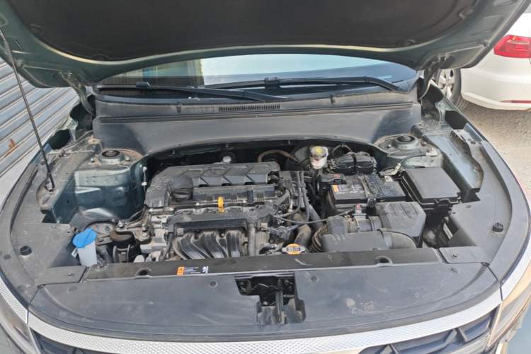 Used Kia Seltos 2023 1.5L CVT Luxury Edition Engine Bay
