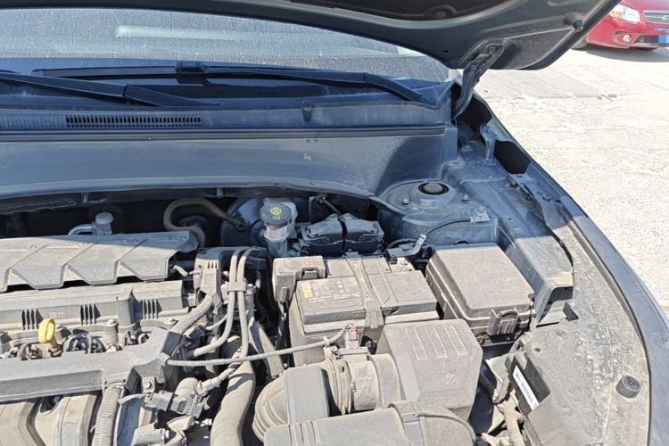 Used Kia Seltos 2023 1.5L CVT Luxury Edition Engine Bay Left