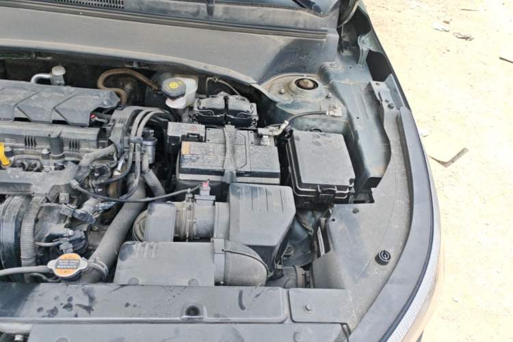 Used Kia Seltos 2023 1.5L CVT Luxury Edition Engine Bay Left