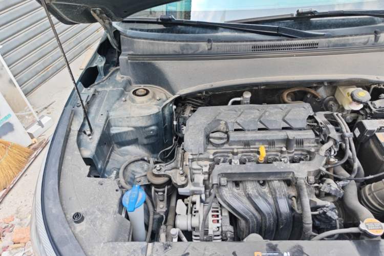 Used Kia Seltos 2023 1.5L CVT Luxury Edition Engine Bay Right