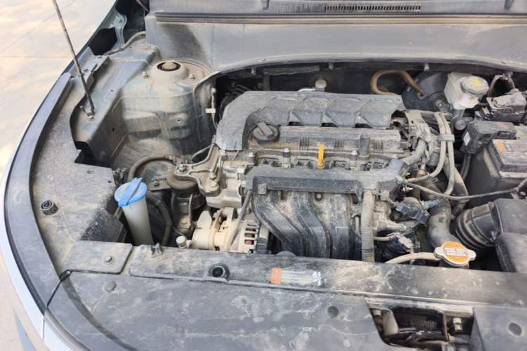 Used Kia Seltos 2023 1.5L CVT Luxury Edition Engine Bay Right