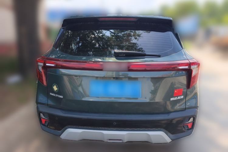 Used Kia Seltos 2023 1.5L CVT Luxury Edition Exterior 4