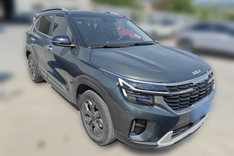 Used Kia Seltos 2023 1.5L CVT Luxury Edition Front Right 45 Deg