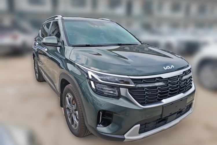 Used Kia Seltos 2023 1.5L CVT Luxury Edition Front Right 45 Deg