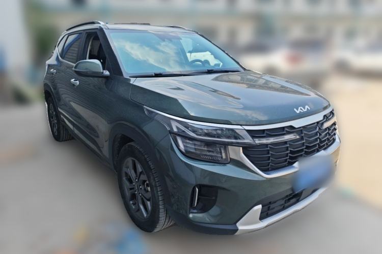 Used Kia Seltos 2023 1.5L CVT Luxury Edition Front Right 45 Deg