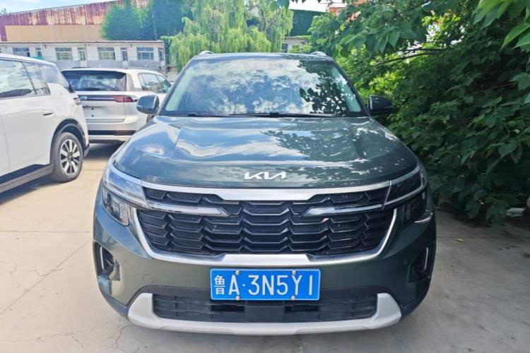 Used Kia Seltos 2023 1.5L CVT Luxury Edition Front