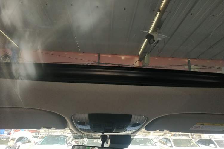 Used Kia Seltos 2023 1.5L CVT Luxury Edition Headliner