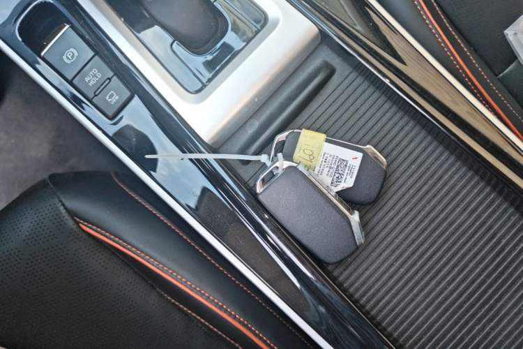 Used Kia Seltos 2023 1.5L CVT Luxury Edition Interior 1