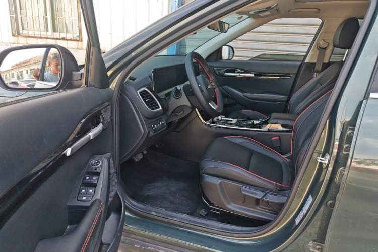 Used Kia Seltos 2023 1.5L CVT Luxury Edition Interior 3