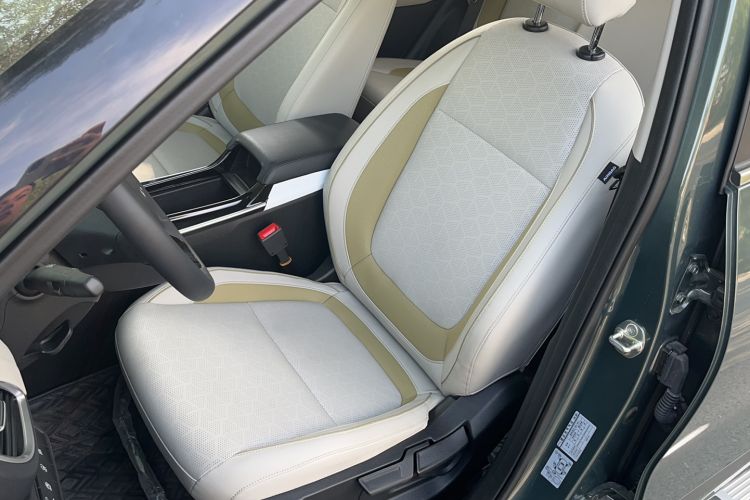 Used Kia Seltos 2023 1.5L CVT Luxury Edition Left Front Seat