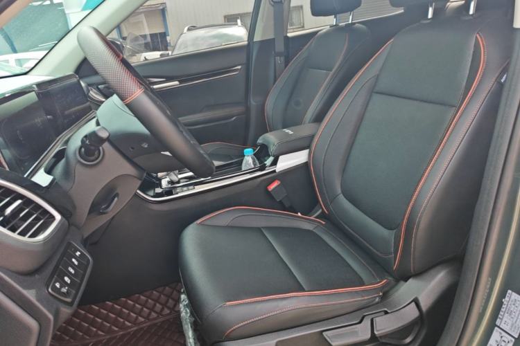 Used Kia Seltos 2023 1.5L CVT Luxury Edition Left Front Seat