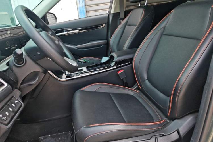 Used Kia Seltos 2023 1.5L CVT Luxury Edition Left Front Seat