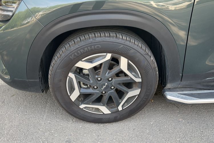 Used Kia Seltos 2023 1.5L CVT Luxury Edition Left Front Wheel Hub