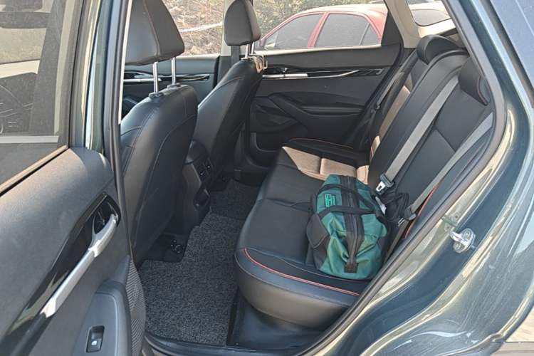 Used Kia Seltos 2023 1.5L CVT Luxury Edition Left Rear Seat