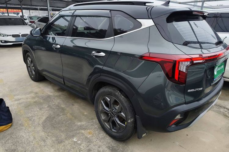 Used Kia Seltos 2023 1.5L CVT Luxury Edition Left Side