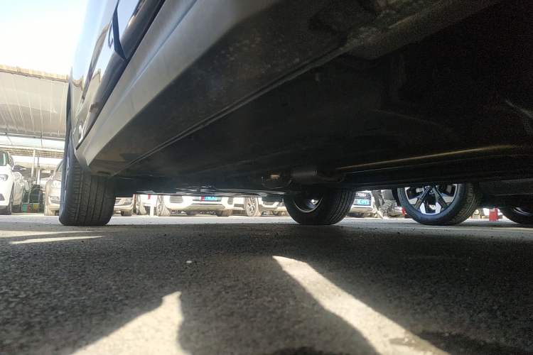 Used Kia Seltos 2023 1.5L CVT Luxury Edition Left Side Sill