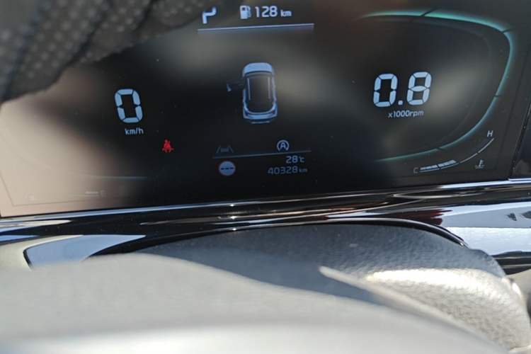 Used Kia Seltos 2023 1.5L CVT Luxury Edition Odometer Close Up