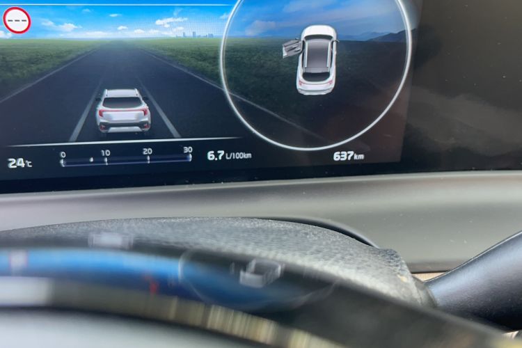 Used Kia Seltos 2023 1.5L CVT Luxury Edition Odometer Close Up
