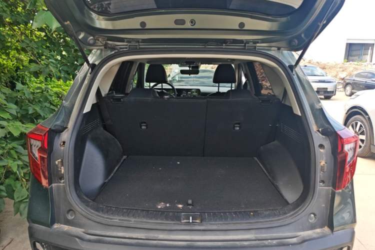 Used Kia Seltos 2023 1.5L CVT Luxury Edition Trunk