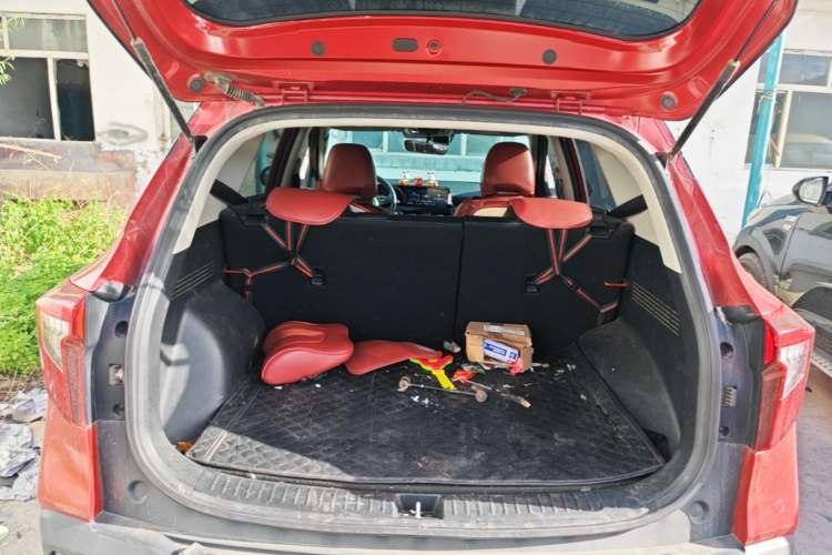 Used Kia Seltos 2023 1.5L CVT Luxury Edition Trunk