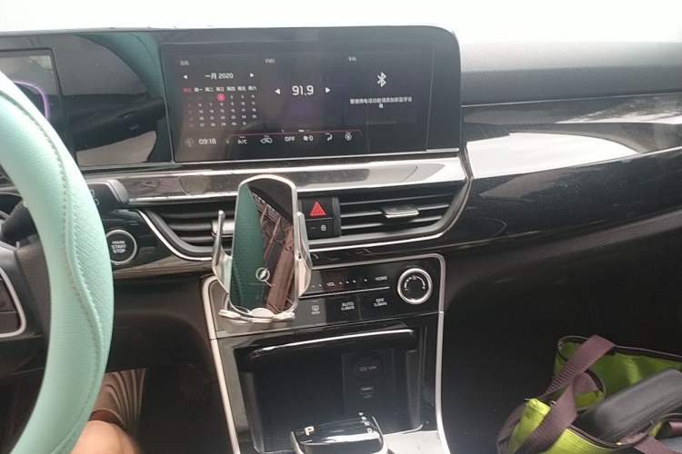 Used Kia Seltos 2023 1.5L CVT Comfort Edition Audio And AC Panel