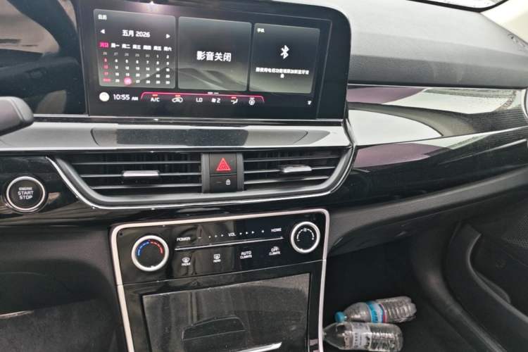 Used Kia Seltos 2023 1.5L CVT Luxury Edition Audio And AC Panel