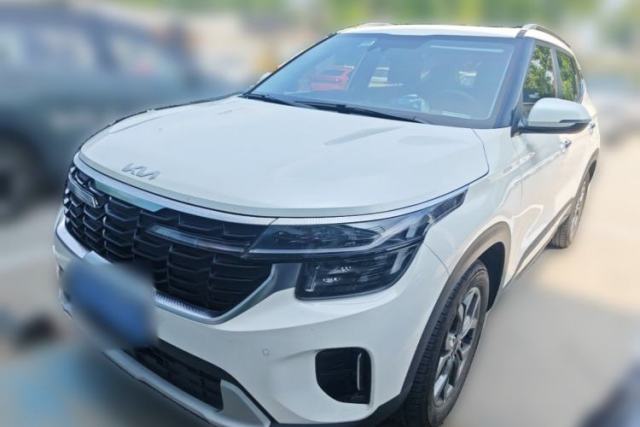 Kia Seltos 2023 1.5L CVT Luxury Edition с пробегом