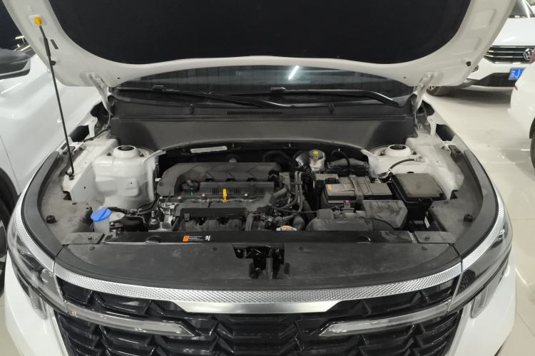 Used Kia Seltos 2023 1.5L CVT Luxury Edition Engine Bay