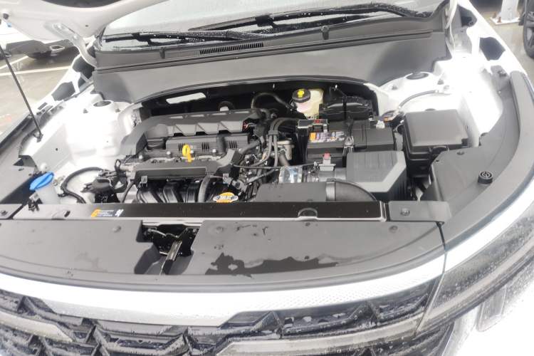 Used Kia Seltos 2023 1.5L CVT Luxury Edition Engine Bay