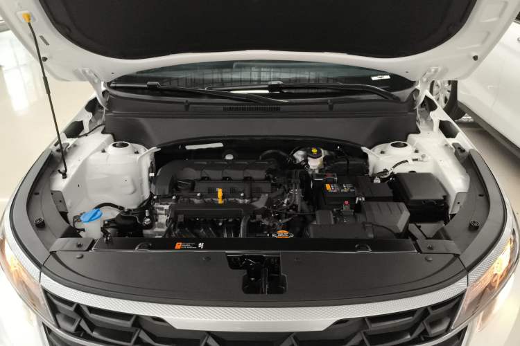 Used Kia Seltos 2023 1.5L CVT Comfort Edition Engine Bay