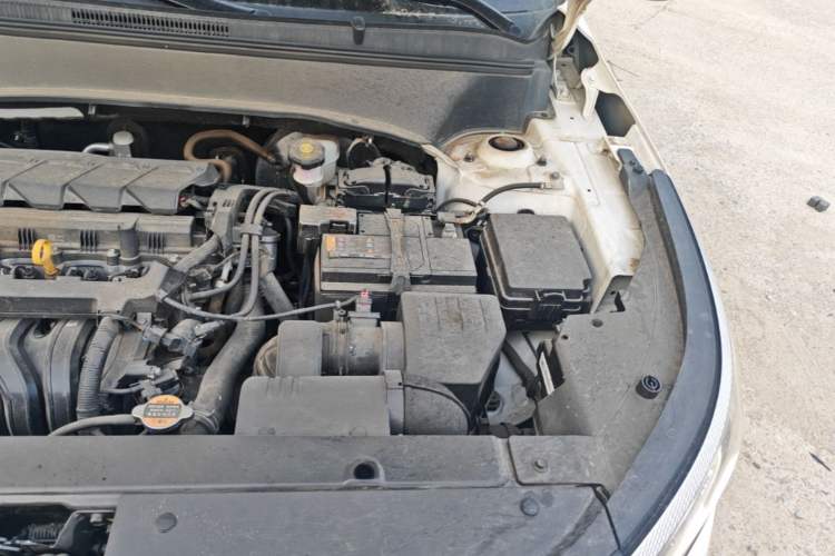Used Kia Seltos 2023 1.5L CVT Luxury Edition Engine Bay Left
