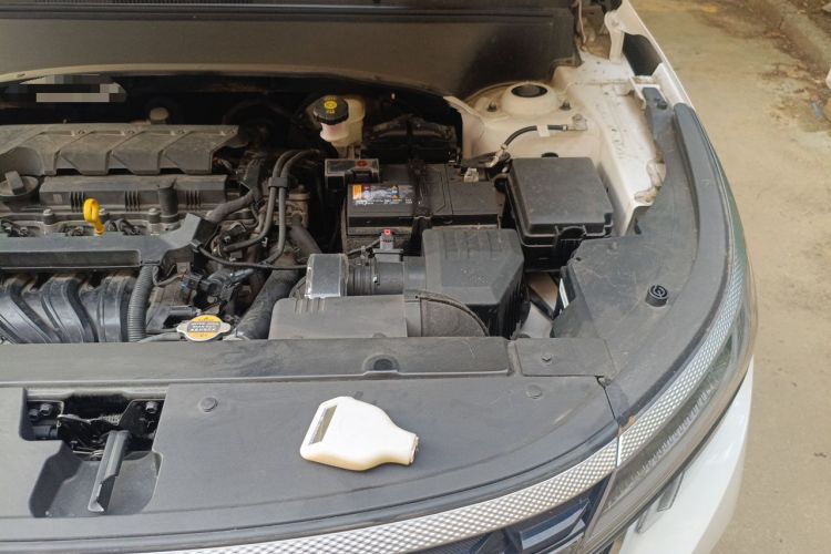 Used Kia Seltos 2023 1.5L CVT Luxury Edition Engine Bay Left
