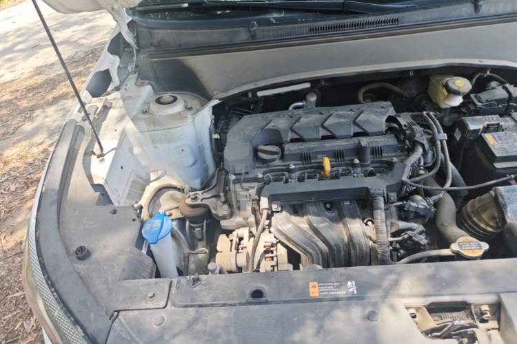 Used Kia Seltos 2023 1.5L CVT Luxury Edition Engine Bay Right