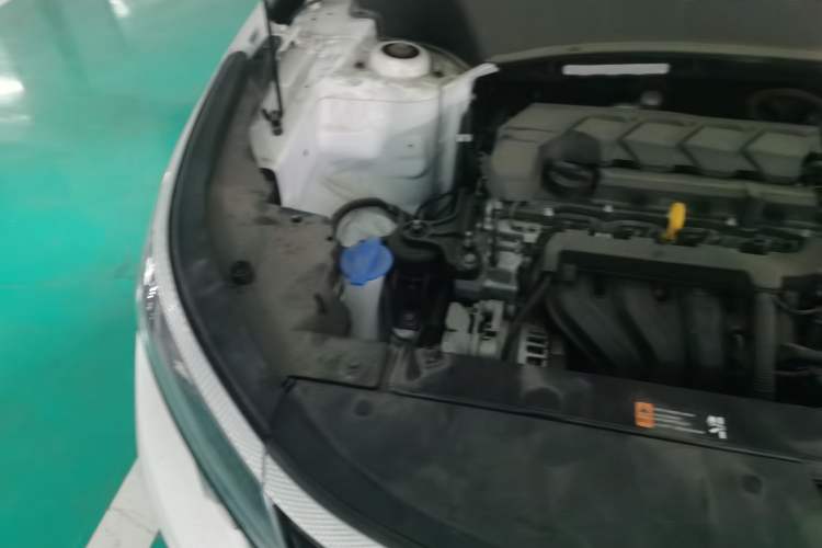 Used Kia Seltos 2023 1.5L CVT Luxury Edition Engine Bay Right
