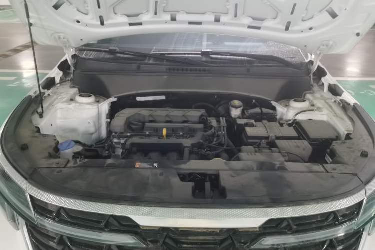 Used Kia Seltos 2023 1.5L CVT Luxury Edition Engine Bay