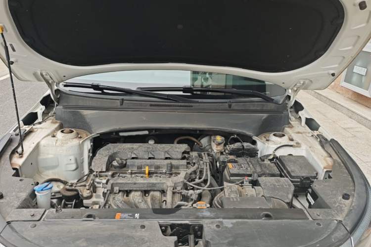 Used Kia Seltos 2023 1.5L CVT Luxury Edition Engine Bay