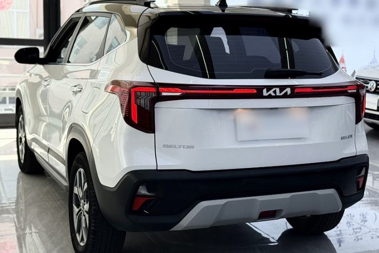 Used Kia Seltos 2023 1.5L CVT Luxury Edition Exterior 2