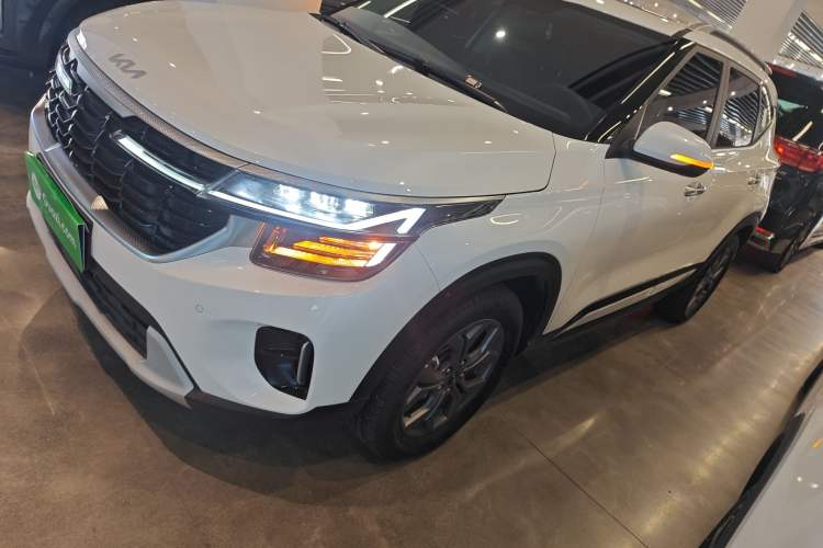 Used Kia Seltos 2023 1.5L CVT Luxury Edition Exterior 3