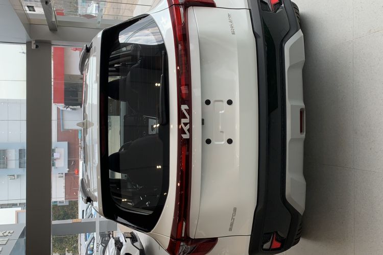Used Kia Seltos 2023 1.5L CVT Luxury Edition Exterior 4