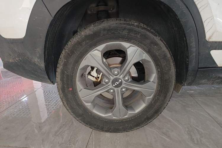 Used Kia Seltos 2023 1.5L CVT Comfort Edition Exterior 5