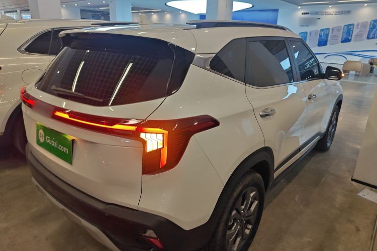 Used Kia Seltos 2023 1.5L CVT Luxury Edition Exterior 5