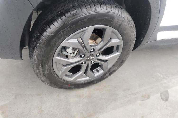 Used Kia Seltos 2023 1.5L CVT Luxury Edition Exterior 5