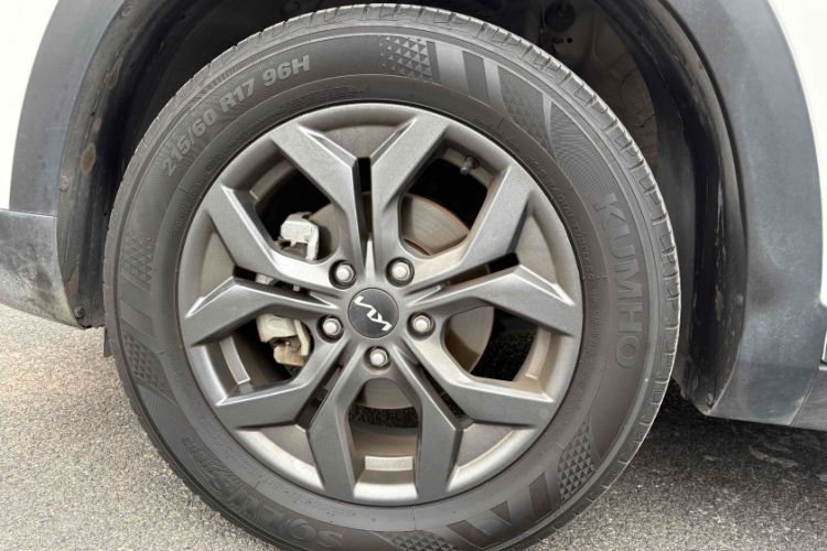 Used Kia Seltos 2023 1.5L CVT Luxury Edition Exterior 6