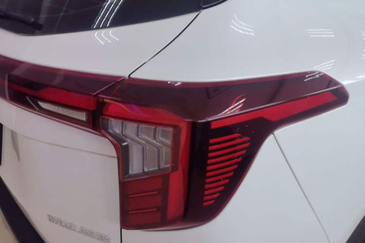 Used Kia Seltos 2023 1.5L CVT Luxury Edition Exterior 6