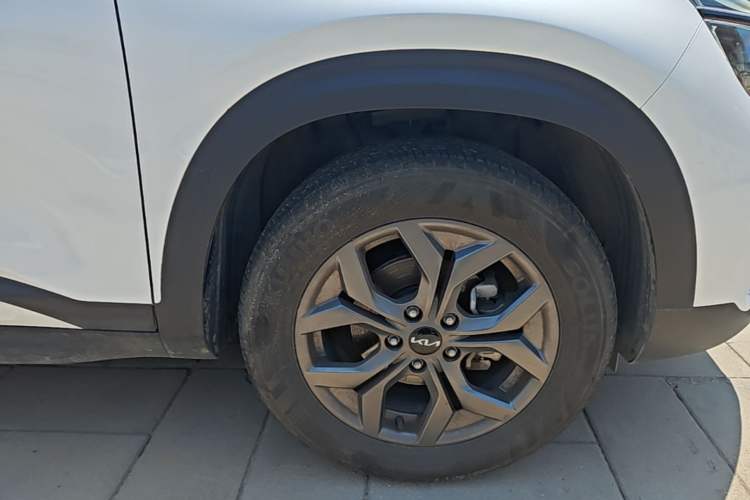 Used Kia Seltos 2023 1.5L CVT Luxury Edition Exterior 7
