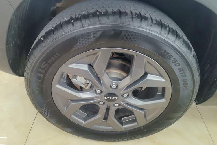 Used Kia Seltos 2023 1.5L CVT Luxury Edition Exterior 8