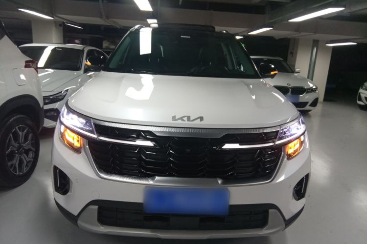 Used Kia Seltos 2023 1.5L CVT Luxury Edition Front